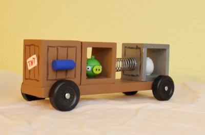 Bad Piggies pinewood derby car